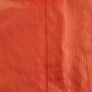 ผ้าใยสังเคราะห์ PP ย่อยสลายได้สำหรับงานจัดสวน ป้องกันรังสียูวี ควบคุมวัชพืช พร้อมบริการตัดตามขนาด สำหรับการเกษตรและสวนผลไม้ - Product Image 3