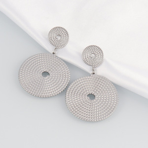 Orecchini a Cerchio in Acciaio Inossidabile Stile Europeo e Americano, Orecchini a Perno Martellati alla Moda, Gioielli Lussuosi Retrò Vintage ALN26041226 - Product Image 3