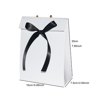 Fournisseur de Yiwu prêt à expédier des boîtes d'emballage en <span class=keywords><strong>carton</strong></span> blanc bon marché <span class=keywords><strong>pour</strong></span> cadres <span class=keywords><strong>photo</strong></span>, vente en gros de boîtes cadeaux pliables <span class=keywords><strong>pour</strong></span> l'emballage de parfums - Product Image 3