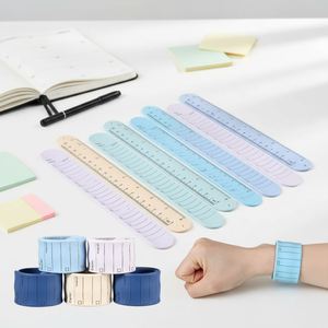 Pulsera de Silicona Reutilizable con Lista de Tareas, Borrable, con Regla, Resistente al Agua, para Estudiantes - Product Image 1
