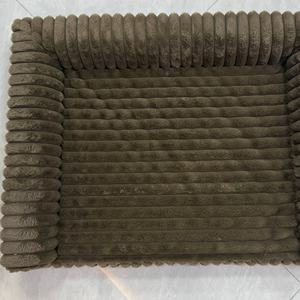 <span class=keywords><strong>Etrip</strong></span> Per Wholesale Luxury Custom Striped Fluffy Dog Sofa Bed Warm and Washable Pet Bed for Cats and Dogs - Product Image 5