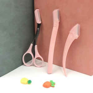 <span class=keywords><strong>YeJi</strong></span> Ensemble de tondeuse à sourcils en acier inoxydable à pointe inclinée, peigne et pince, couleur personnalisée pour les ciseaux de beauté pour femmes - Product Image 3