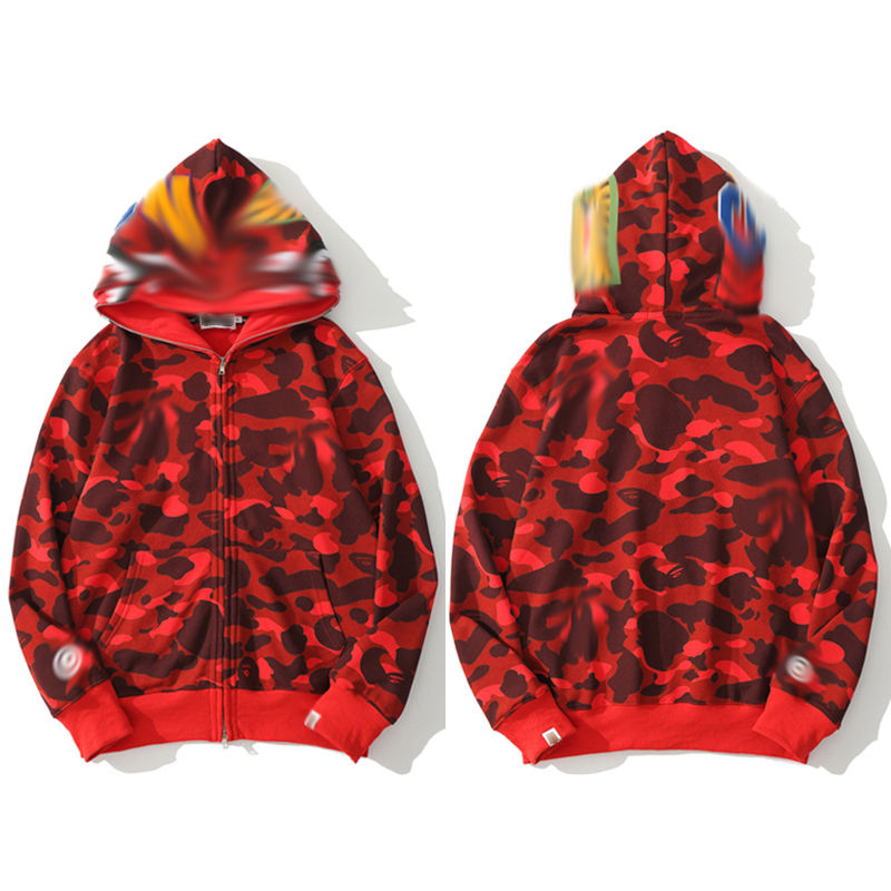 Manteau à double capuchon motif requin rouge camouflage