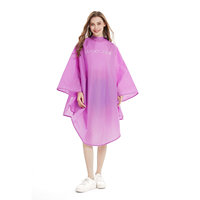 Marque privée Prix d'usine Capes de salon avec manches, Capes de salon de coiffure en nylon imperméable en vrac 18AS2