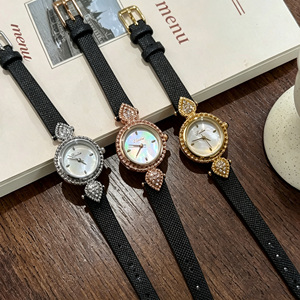 Orologio da Donna Scottie 9609b Retro con Quadrante in Madreperla, Elegante Lunetta con Perline, Impermeabile 3ATM, Movimento al Quarzo, Stile Raffinato - Product Image 6
