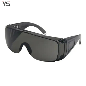 <span class=keywords><strong>Gafas</strong></span> <span class=keywords><strong>de</strong></span> <span class=keywords><strong>Seguridad</strong></span> Transparentes <span class=keywords><strong>de</strong></span> Alta Calidad con Ventilación Lateral, Antivaho, Resistentes a los Arañazos, que se Pueden Usar con Lentes Graduadas - Product Image 1