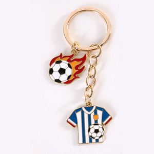 Porte-clés en métal créatifs en forme de trophées de football, souvenirs pour athlètes, pendentifs, ornements de ballons, petits cadeaux, vente en gros, personnalisables - Product Image 5