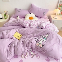 Ensemble de draps de lit en polyester 200TC à quatre pièces avec housse de couette imprimée avec des animaux de dessin animé pour la chambre à coucher