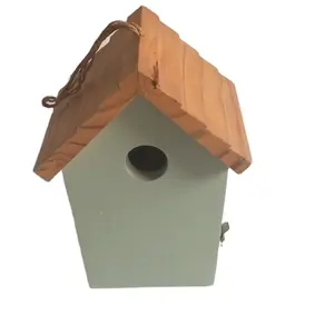 Gabbia per uccelli classica in legno di pino per esterni scatola per nidificazione in legno classica casa per uccelli in legno