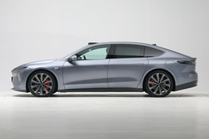 <span class=keywords><strong>NIO</strong></span> <span class=keywords><strong>ET7</strong></span> Executive Signature Edition 2024 <span class=keywords><strong>100</strong></span> <span class=keywords><strong>kWh</strong></span> 665 km NEDC 480 kW Berline intermédiaire BEV - Product Image 2