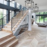 Escalier droit en acier profilé, structure personnalisée pour les intérieurs résidentiels modernes