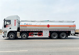 รถบรรทุกแก๊สอีซูซุขาย รถบรรทุกส่งน้ำมันเชื้อเพลิง 30000-50000 ลิตร รถบรรทุกเติมน้ำมันเครื่องบิน 8*4 ขาย รถบรรทุกเติมน้ำมันสำหรับการบิน - Product Image 3
