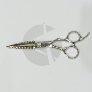 Coiffeur professionnel coiffeur Salon cisailles outil de pansement poignée en acier lame tranchante repose-doigt moustache ciseaux de coupe de cheveux - Product Image 3