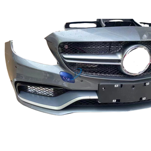 Pour pare-chocs avant et calandre d'origine d'occasion de haute qualité pour Mercedes Classe C C63 AMG W205, montage par vis. - Product Image 3