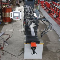Machine de formage de profilés pour la fabrication de montants en acier pour cloisons sèches