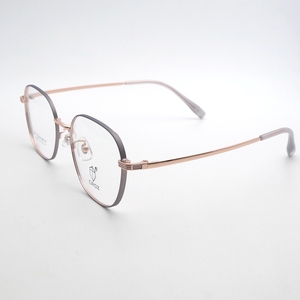 กรอบแว่นตาเมมโมรี่เมทัล D9961 น้ำหนักเบา ทนทาน ทันสมัย ดีไซน์ยืดหยุ่นเพื่อความสบาย - Product Image 4