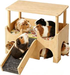 Casita de Madera para Cobayas, Refugio para Animales Pequeños con Escaleras, Alfombra de Doble Cara, Diseño de Múltiples Cuevas, Casa Resistente para Mascotas - Product Image 1