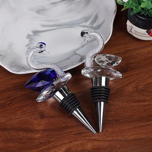 <span class=keywords><strong>Bouchon</strong></span> de bouteille de <span class=keywords><strong>vin</strong></span> <span class=keywords><strong>en</strong></span> <span class=keywords><strong>verre</strong></span> de cristal avec logo personnalisé Accessoires de bar créatifs pour mariage pour bouchons de bouteille de champagne - Product Image 3