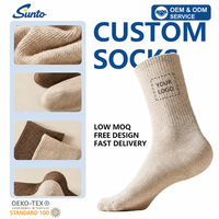 Chaussettes pour hommes de haute qualité avec logo personnalisé, 100% coton, respirantes, chaussettes de sport, fabriquées en usine, faible MOQ, chaussettes mi-hautes personnalisées