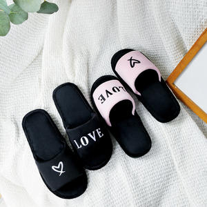 Nouvelles Innovations en Gros : Pantoufles pour Couples à Semelle PVC, Doublure en Daim, Antidérapantes, Ouvertes, avec Nouveaux Produits en Gros - Product Image 2