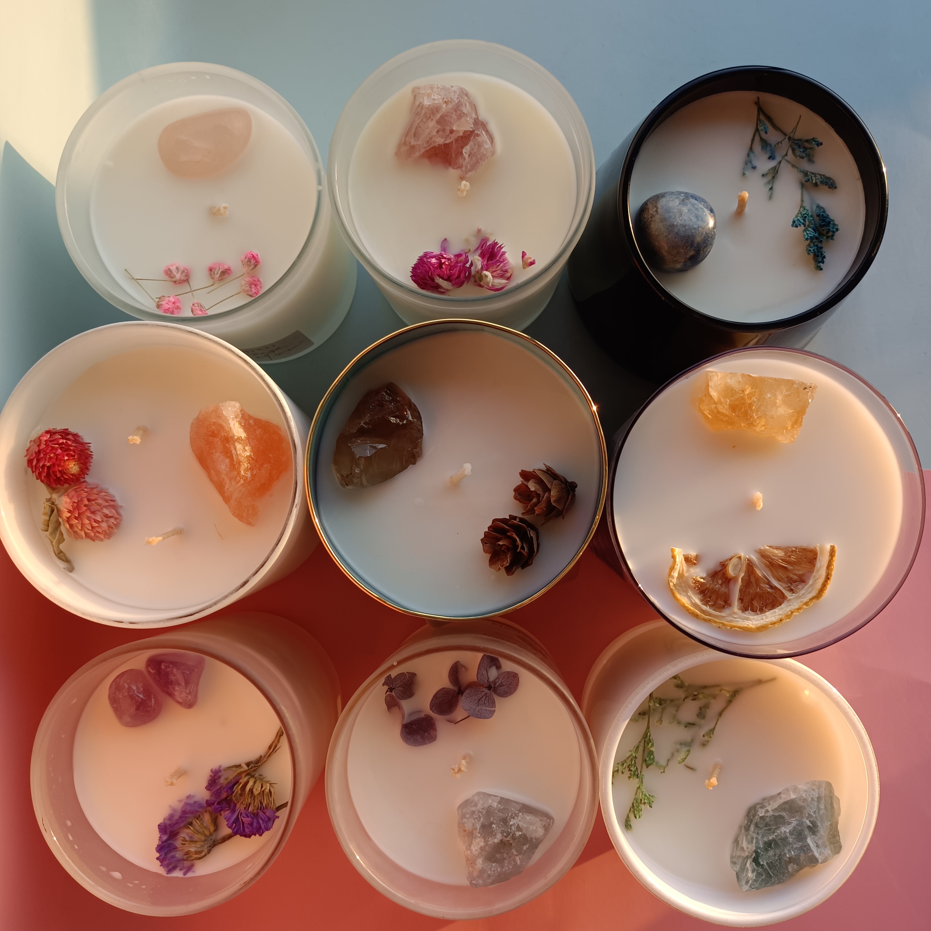 Индивидуализированные роскошные подарочные наборы свечей естественной формы с драгоценным камнем из соевого воска, частная торговая марка, ароматизированные свечи