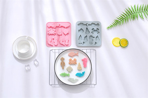 Moldes de Silicona con Diseño de Vida Marina para Pasteles, Reutilizables, de Grado Alimenticio, Lindos Moldes Magnéticos de Silicona para Chocolate, Dulces y Hielo - Product Image 2