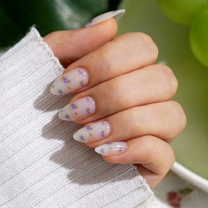 BTArtbox Uñas Postizas de Lujo Cortas Almendradas con Pegamento al por Mayor, Uñas de Gel Suave con Diseño Floral Blanco, Suministros para Uñas a Presión - Product Image 1
