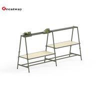 Table de réunion réglable en hauteur avec bancs intégrés, idéale pour les espaces de collaboration et les salles de travail en équipe