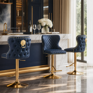 Tabouret de <span class=keywords><strong>Bar</strong></span> Haut de Gamme à Tête de Lion Capitonnée en Velours et Cuir avec Clous, Base Métallique <span class=keywords><strong>Pivotante</strong></span> Or et Argent, Idéal pour <span class=keywords><strong>Table</strong></span> de <span class=keywords><strong>Bar</strong></span> avec Dossier - Product Image 2