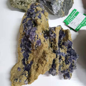 Commercio all'ingrosso di campioni di minerali grezzo naturale verde viola minerale di <span class=keywords><strong>fluorite</strong></span> di cristallo <span class=keywords><strong>pietra</strong></span> Grezza per la decorazione domestica - Product Image 4