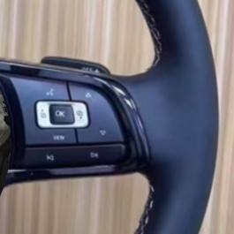 Volante Deportivo de Cuero Totalmente Negro Compatible con Volkswagen VW Polo MK7 Passat Golf 4 5 6 7 8 GTI <span class=keywords><strong>R</strong></span> <span class=keywords><strong>Line</strong></span> MK5 MK6 MK7 MK8 - Product Image 4