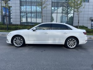 <span class=keywords><strong>Audi</strong></span> A4L modèle <span class=keywords><strong>2019</strong></span> <span class=keywords><strong>40</strong></span> <span class=keywords><strong>TFSI</strong></span> édition Fashion National VI Voiture à essence d'occasion professionnelle Prix d'exportation bon marché - Product Image 6