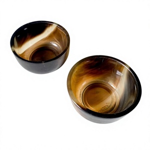 ชุดชามเขาควายทรงกลมขัดเงาสีน้ำตาลอำพันธรรมชาติสำหรับตกแต่ง - Product Image 1