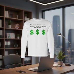 T-shirt à manches longues avec inscription « Souvenez-vous que certains des personnes les plus riches au monde sont des geeks » et signes de dollar verts - Product Image 3