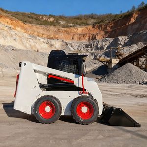 Mini-chargeuse compacte d'<span class=keywords><strong>occasion</strong></span> à essence avec radiateur de braquage court, <span class=keywords><strong>broyeur</strong></span> forestier, capacité de charge 1000 kg, livraison gratuite - Product Image 1