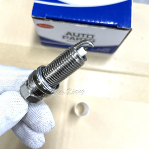 Haoxiang 90919-01280 FC16HR8 Resistore Auto Candele di Accensione <span class=keywords><strong>in</strong></span> Iridio e Platino per Toyota Porte NP140 - Product Image 6