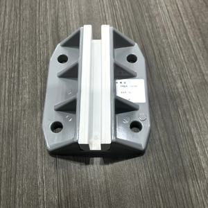 Kunststof contragewicht geleiderschoenen voor vrachtlift met 10 mm railbreedte, nominale snelheid <1,75 m/s - Product Image 2