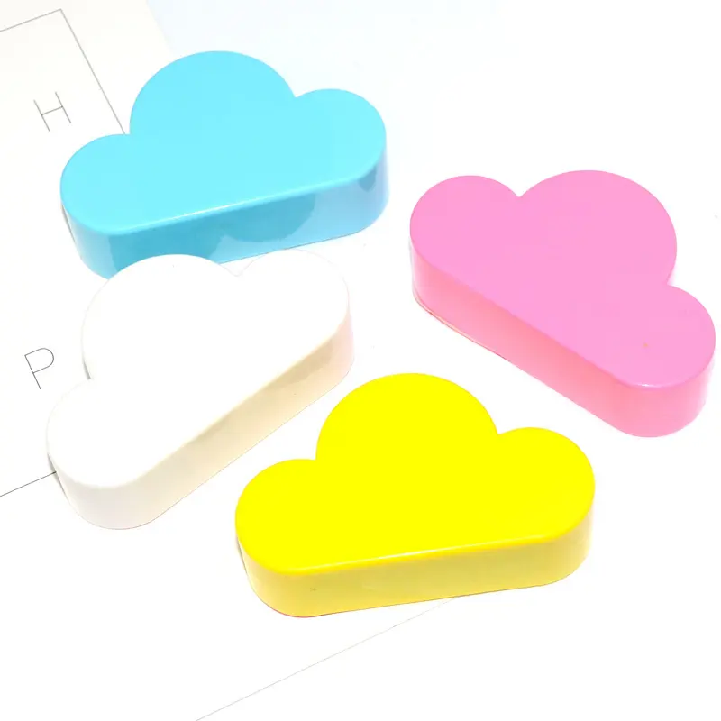 J845 Creative White Cloud Shape Magnetic Wall Key Holder Strong Powerful Wall Hanging Magnet Suction Key Rack Organizer