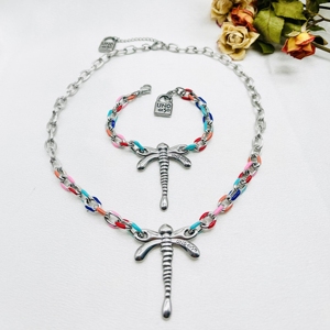 Collier pendentif libellule HC Ask Catalog, collier à chaîne coloré, bijoux pour femmes, haute qualité 316L, unisexe, <span class=keywords><strong>uno</strong></span> <span class=keywords><strong>De</strong></span> <span class=keywords><strong>50</strong></span>, vente en gros - Product Image 4