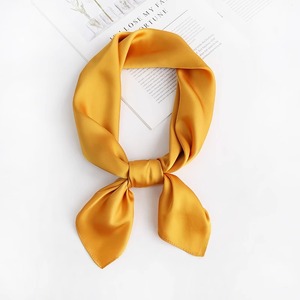 <span class=keywords><strong>Foulard</strong></span> personnalisé en <span class=keywords><strong>satin</strong></span> pour femmes <span class=keywords><strong>cheveux</strong></span> <span class=keywords><strong>foulard</strong></span> en soie couleur unie bandana pour la <span class=keywords><strong>nuit</strong></span> enveloppement des <span class=keywords><strong>cheveux</strong></span> dormir - Product Image 5