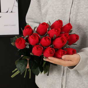 Bouquet de roses artificielles Meng Jie, dégradé rose clair, fleurs en soie, décoration de mariage et de la maison - Product Image 4