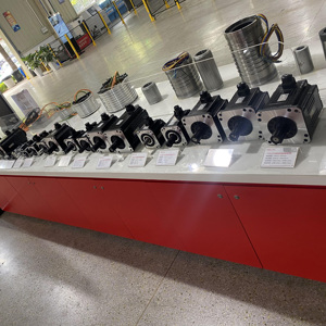 Moteur de broche électronique GSK Série ZJY182 3 Phases 380V~440V 5.5kW Montage à bride 50/60Hz avec contrôleur - Product Image 2