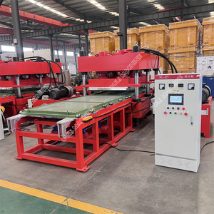 Presse à carreaux en caoutchouc 1300 1200mm <span class=keywords><strong>Tapis</strong></span> en caoutchouc <span class=keywords><strong>Tapis</strong></span> Carrelage de sol Machines de fabrication à partir de déchets de pneus Poudre de caoutchouc - Product Image 3