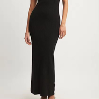 Runwaylove R366 Robe mi-longue moulante sans manches en maille côtelée