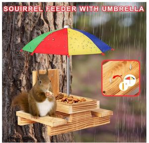 Mangeoire d'écureuil en bois personnalisée avec parapluie <span class=keywords><strong>pour</strong></span> l'extérieur mangeoire de table de pique-nique d'écureuil Chipmunk Hold corn cob peanuts - Product Image 4