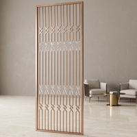 Paravent décoratif de luxe en acier inoxydable 304 découpé au laser pour la décoration d'une pièce, idéal pour les mariages, les hôtels et les halls d'entrée.