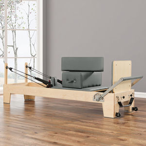 Fournisseur d'équipement de fitness Lit de base à glissière bidirectionnelle classique Réformateur de tour de Pilates professionnel - Product Image 1