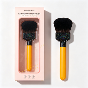 Pinceau de maquillage carré incliné à tête plate avec poils synthétiques doux pour fond de teint, anticernes et maquillage précis du visage - Product Image 1