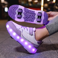 Nouvelles chaussures tendance pour hommes et femmes, chaussures de sport lumineuses à LED respirantes et à la mode, rollers à quatre roues