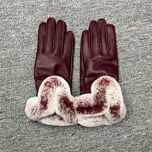 Gants en <span class=keywords><strong>cuir</strong></span> de luxe de haute qualité pour femmes Garniture en fourrure de lapin Gants en <span class=keywords><strong>cuir</strong></span> d'hiver - Product Image 4